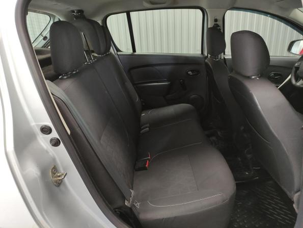 Renault Sandero II с пробегом 2015 года, цена 730 000 рублей, 137000 км, хэтчбек, Автокод Объявления