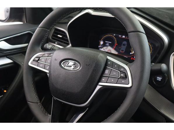 Lada (ВАЗ) Vesta I Рестайлинг (NG) с пробегом 2024 года, цена 1 300 000 рублей, 29980 км, седан, Автокод Объявления