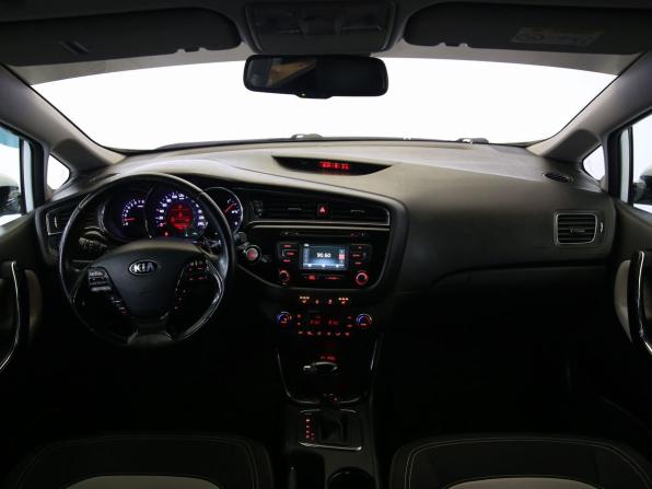 Kia Ceed II Рестайлинг с пробегом 2016 года, цена 1 190 000 рублей, 186306 км, универсал, Автокод Объявления
