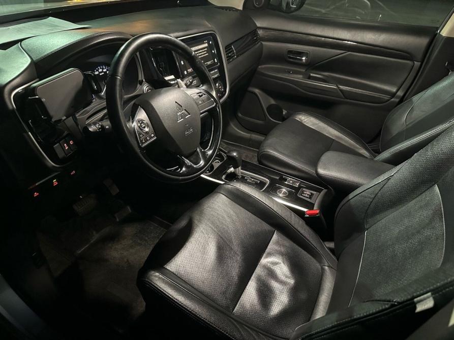 Mitsubishi Outlander III Рестайлинг 2 Санкт-Петербург  - изображение 5
