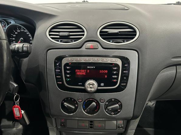 Ford Focus II Рестайлинг с пробегом 2011 года, цена 419 000 рублей, 308411 км, хэтчбек, Автокод Объявления