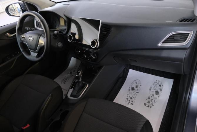 Hyundai Solaris II с пробегом 2019 года, цена 1 299 000 рублей, 200000 км, седан, Автокод Объявления