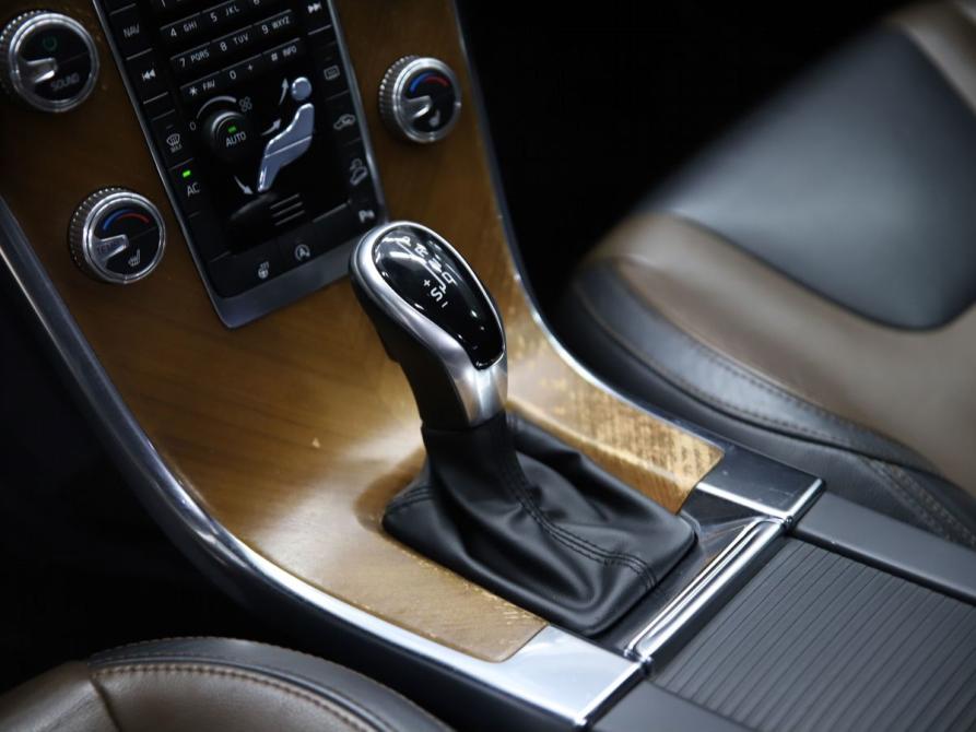Volvo XC60 I Рестайлинг Уфа  - изображение 17