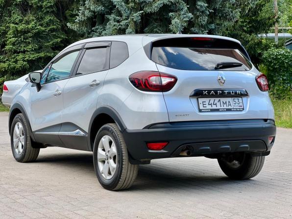 Renault Kaptur I с пробегом 2017 года, цена 1 350 000 рублей, 121000 км, внедорожник, Автокод Объявления