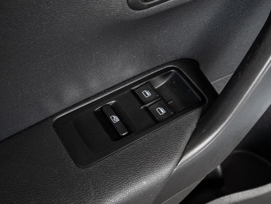 Volkswagen Polo V Рестайлинг Краснодар  - изображение 19