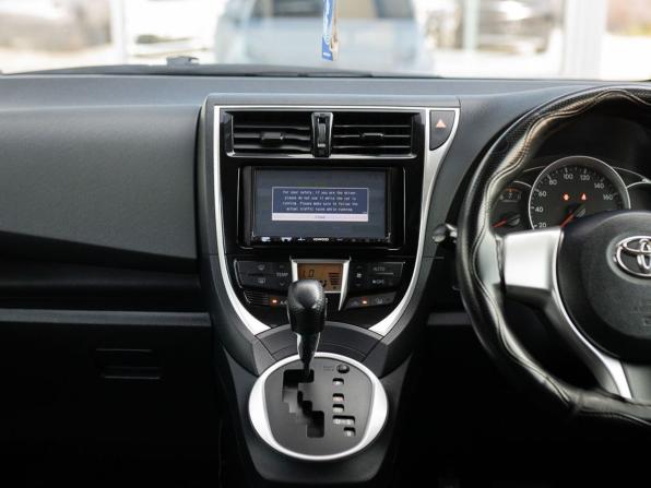 Toyota Ractis II с пробегом 2016 года, цена 980 000 рублей, 210085 км, хэтчбек, Автокод Объявления