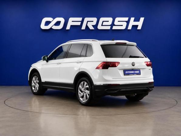 Volkswagen Tiguan II Рестайлинг с пробегом 2021 года, цена 2 550 000 рублей, 235208 км, внедорожник, Автокод Объявления