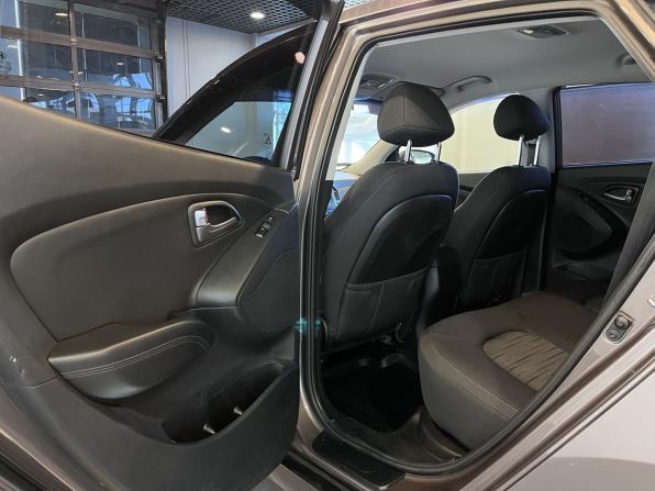 Hyundai ix35 I Рестайлинг с пробегом 2015 года, цена 1 400 000 рублей, 133147 км, внедорожник, Автокод Объявления