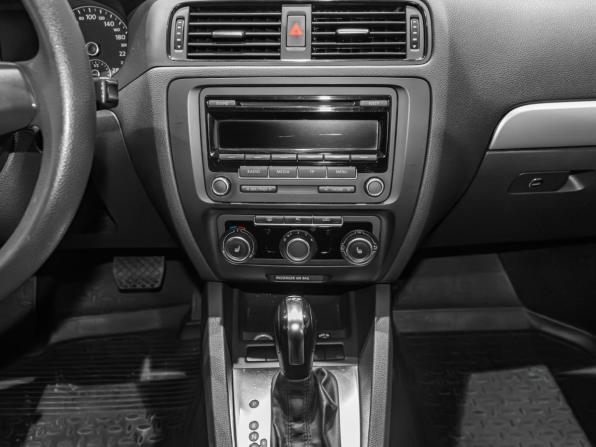 Volkswagen Jetta VI с пробегом 2011 года, цена 828 567 рублей, 172383 км, седан, Автокод Объявления