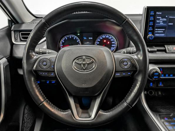 Toyota RAV4 V (XA50) с пробегом 2021 года, цена 3 700 000 рублей, 72310 км, внедорожник, Автокод Объявления