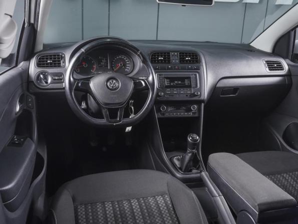 Volkswagen Polo V Рестайлинг с пробегом 2016 года, цена 1 269 000 рублей, 96961 км, седан, Автокод Объявления