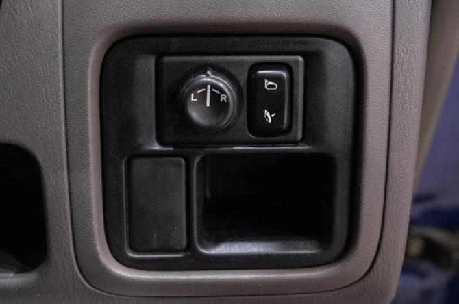 Nissan Cube I (Z10) с пробегом 2000 года, цена 299 000 рублей, 134139 км, компактвэн, Автокод Объявления