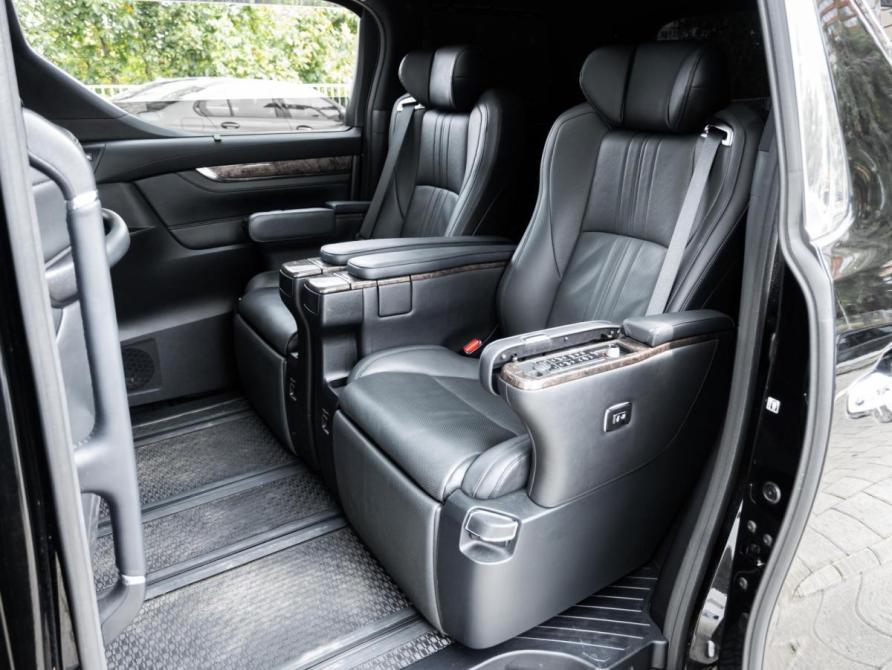 Toyota Alphard III Рестайлинг Ставрополь  - изображение 7