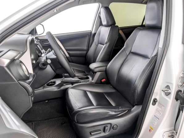 Toyota RAV4 IV (XA40) Рестайлинг с пробегом 2019 года, цена 2 820 000 рублей, 93445 км, внедорожник, Автокод Объявления