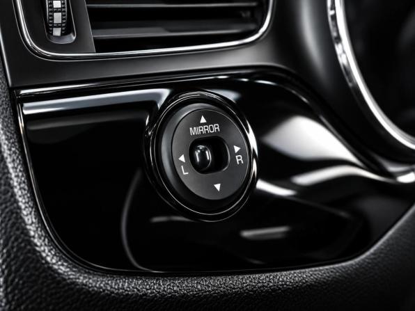Kia Ceed II с пробегом 2015 года, цена 1 049 000 рублей, 238828 км, универсал, Автокод Объявления