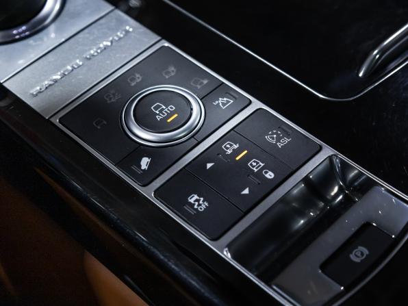 Land Rover Range Rover IV с пробегом 2014 года, цена 4 099 585 рублей, 133513 км, внедорожник, Автокод Объявления