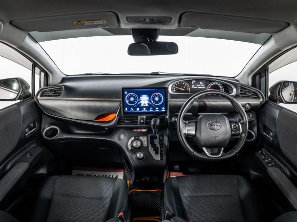Toyota Sienta II Рестайлинг с пробегом 2021 года, цена 1 600 500 рублей, 36859 км, компактвэн, Автокод Объявления