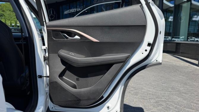 Omoda C5 I с пробегом 2023 года, цена 1 619 000 рублей, 49604 км, внедорожник, Автокод Объявления