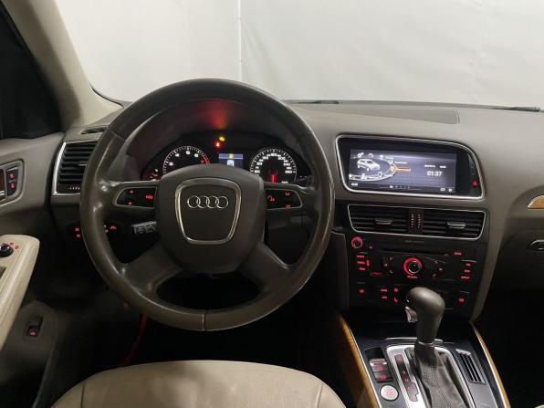 Audi Q5 I (8R) с пробегом 2009 года, цена 1 310 000 рублей, 211942 км, внедорожник, Автокод Объявления