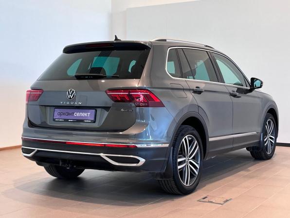 Volkswagen Tiguan II Рестайлинг с пробегом 2021 года, цена 3 120 000 рублей, 147750 км, внедорожник, Автокод Объявления
