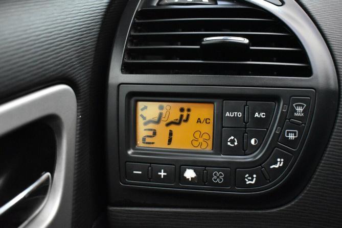 Citroen C4 Picasso I с пробегом 2011 года, цена 415 000 рублей, 252690 км, минивэн, Автокод Объявления