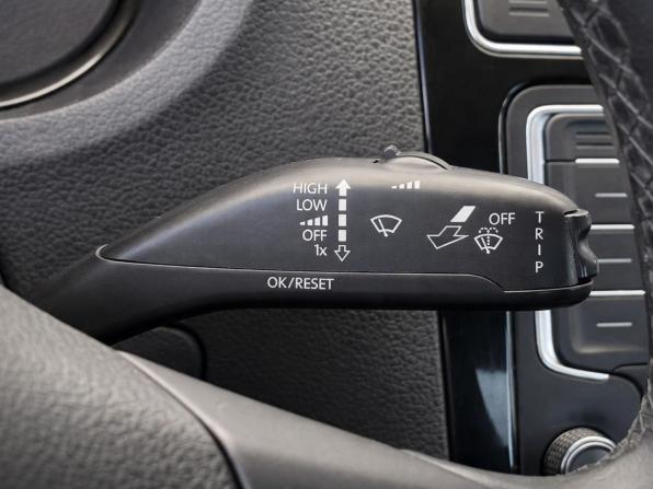 Volkswagen Polo V с пробегом 2014 года, цена 887 000 рублей, 109360 км, седан, Автокод Объявления