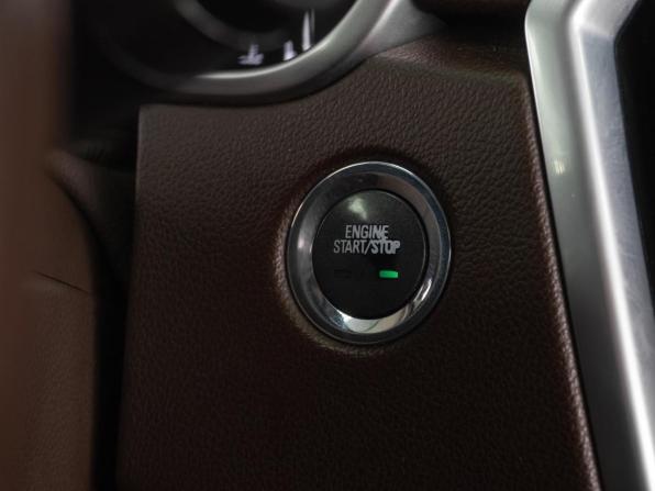Cadillac SRX II Рестайлинг с пробегом 2013 года, цена 1 399 000 рублей, 216897 км, внедорожник, Автокод Объявления