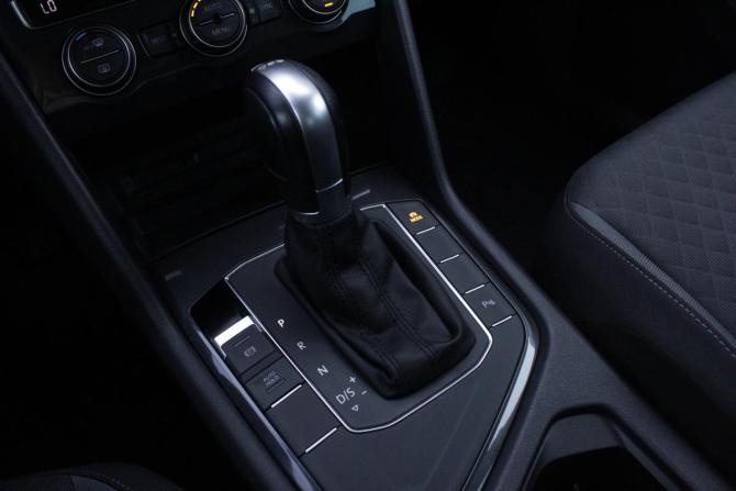 Volkswagen Tiguan II с пробегом 2018 года, цена 2 130 000 рублей, 147857 км, внедорожник, Автокод Объявления