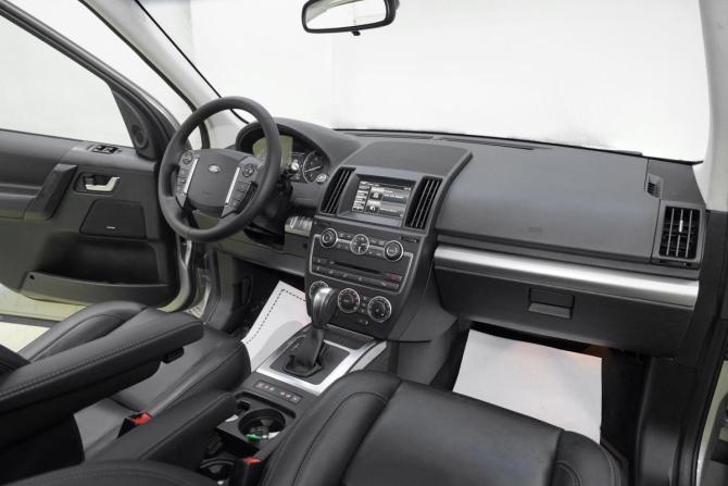Land Rover Freelander II Рестайлинг 2 с пробегом 2014 года, цена 1 329 000 рублей, 122000 км, внедорожник, Автокод Объявления