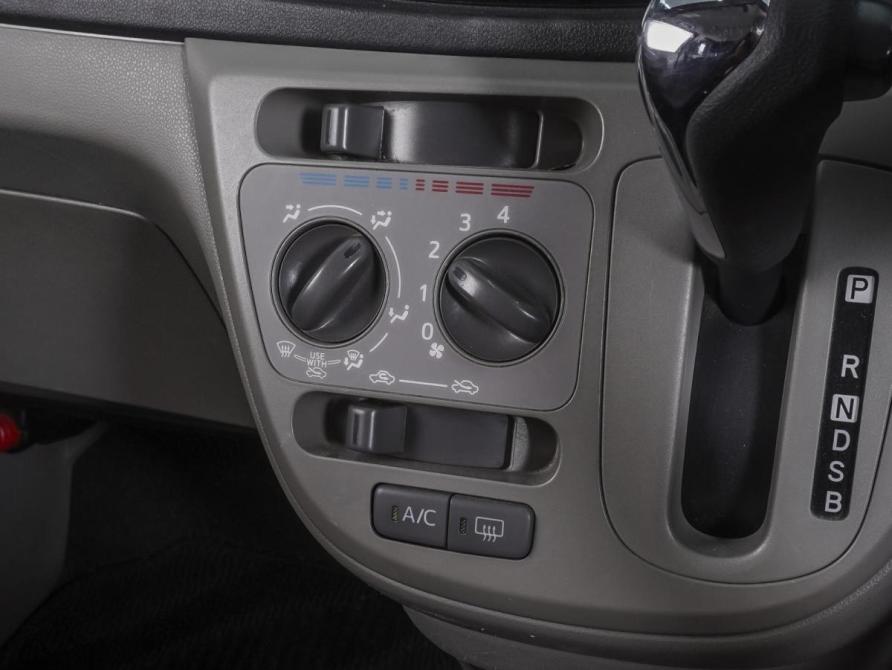 Daihatsu Mira e:S I Рестайлинг Ростов-на-Дону  - изображение 12