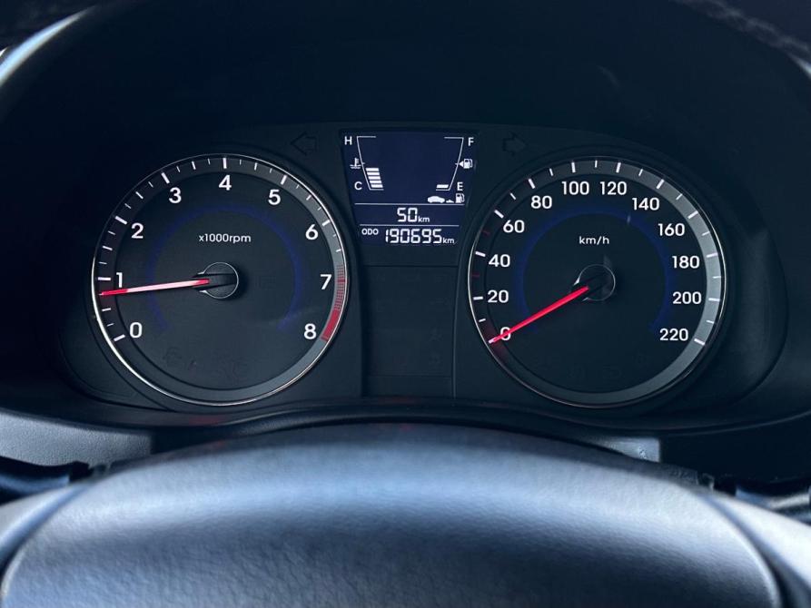 Hyundai Solaris I Набережные Челны  - изображение 15