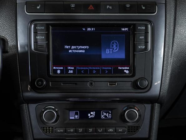 Volkswagen Polo V Рестайлинг с пробегом 2019 года, цена 1 498 000 рублей, 118754 км, седан, Автокод Объявления