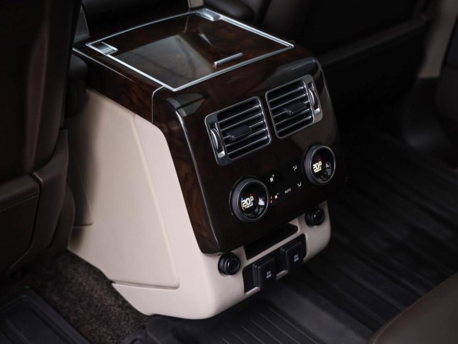 Land Rover Range Rover IV Рестайлинг Санкт-Петербург  - изображение 27