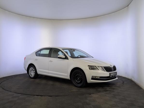 Skoda Octavia III (A7) Рестайлинг с пробегом 2020 года, цена 1 680 000 рублей, 133830 км, лифтбек, Автокод Объявления