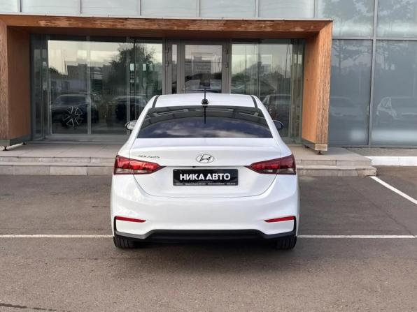 Hyundai Solaris II с пробегом 2017 года, цена 995 000 рублей, 152247 км, седан, Автокод Объявления