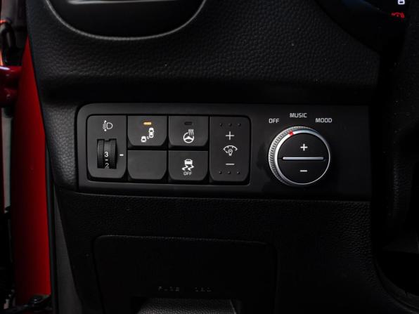 Kia Soul II Рестайлинг с пробегом 2017 года, цена 1 690 000 рублей, 45402 км, хэтчбек, Автокод Объявления