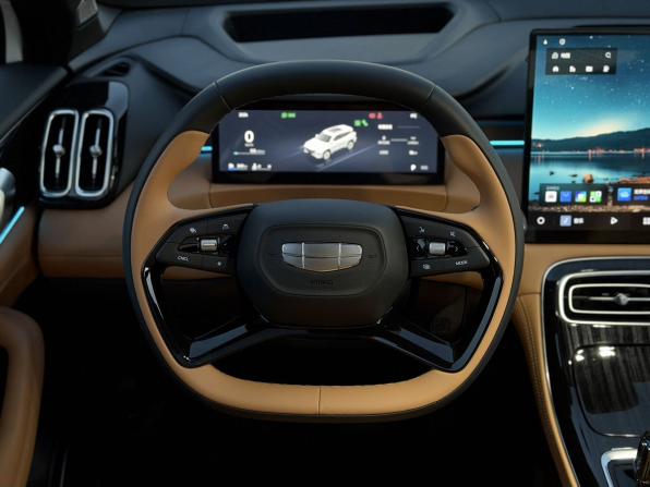 Geely Atlas II с пробегом 2026 года, цена 3 250 000 рублей, 25 км, внедорожник, Автокод Объявления