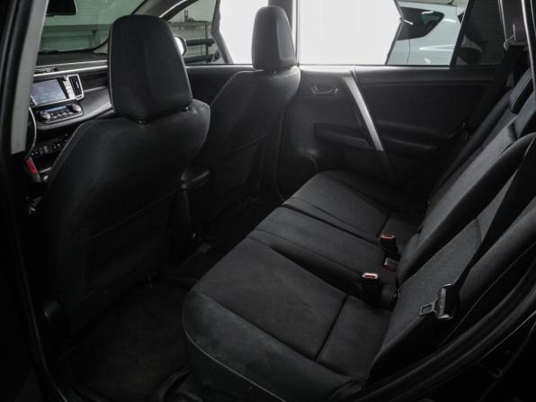 Toyota RAV4 IV (XA40) Рестайлинг с пробегом 2017 года, цена 2 699 000 рублей, 121676 км, внедорожник, Автокод Объявления