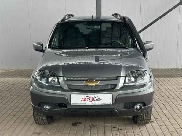 Chevrolet Niva I Рестайлинг с пробегом 2018 года, цена 850 000 рублей, 60000 км, внедорожник, Автокод Объявления