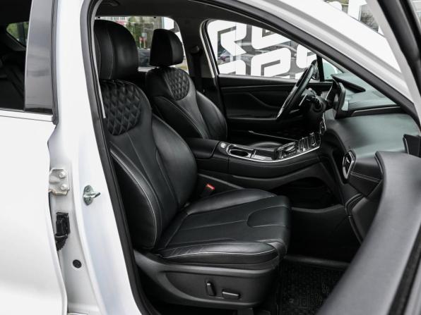 Hyundai Santa Fe IV Рестайлинг с пробегом 2021 года, цена 3 469 000 рублей, 125369 км, внедорожник, Автокод Объявления