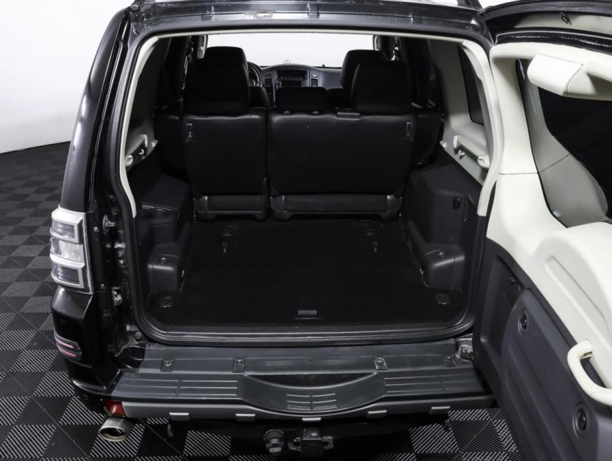 Mitsubishi Pajero IV Рестайлинг 1 Москва  - изображение 11