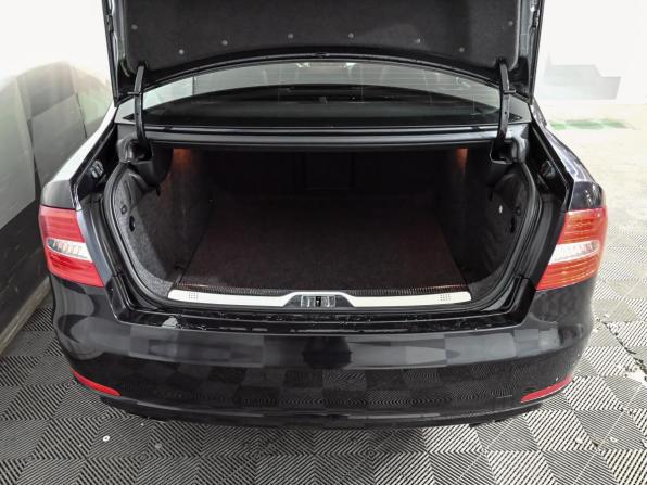 Skoda Superb II Рестайлинг с пробегом 2013 года, цена 1 480 000 рублей, 189582 км, лифтбек, Автокод Объявления