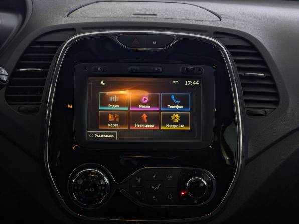 Renault Kaptur I с пробегом 2016 года, цена 1 355 000 рублей, 127650 км, внедорожник, Автокод Объявления