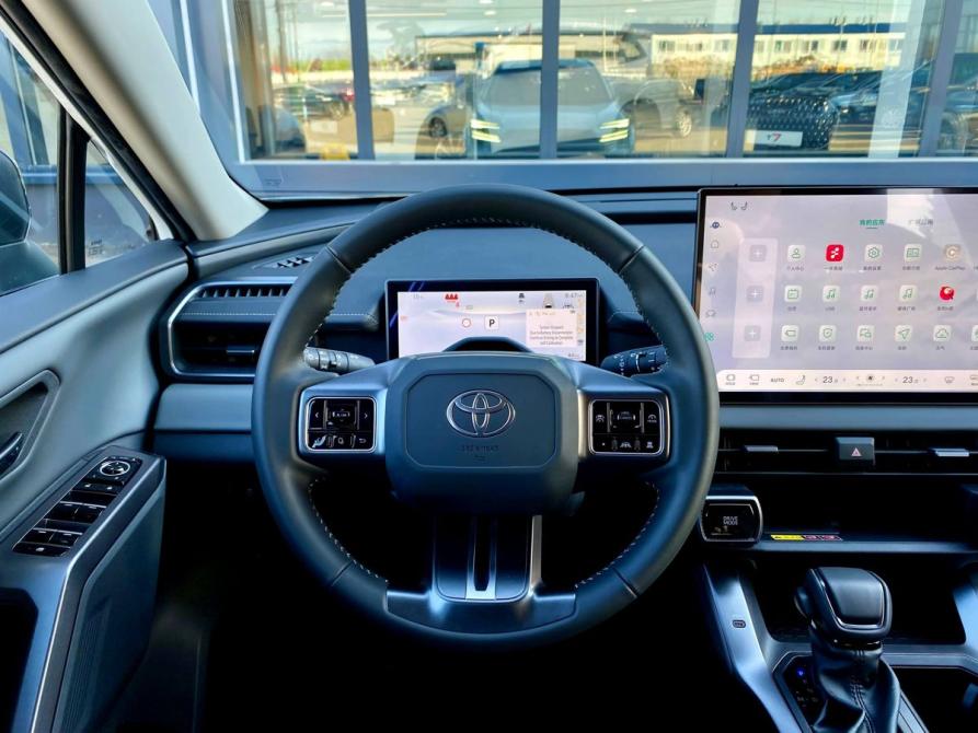 Toyota RAV4 VI (XA60) Москва  - изображение 20