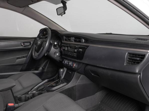 Toyota Corolla XI (E160 E170 E180) с пробегом 2013 года, цена 1 350 000 рублей, 140000 км, седан, Автокод Объявления