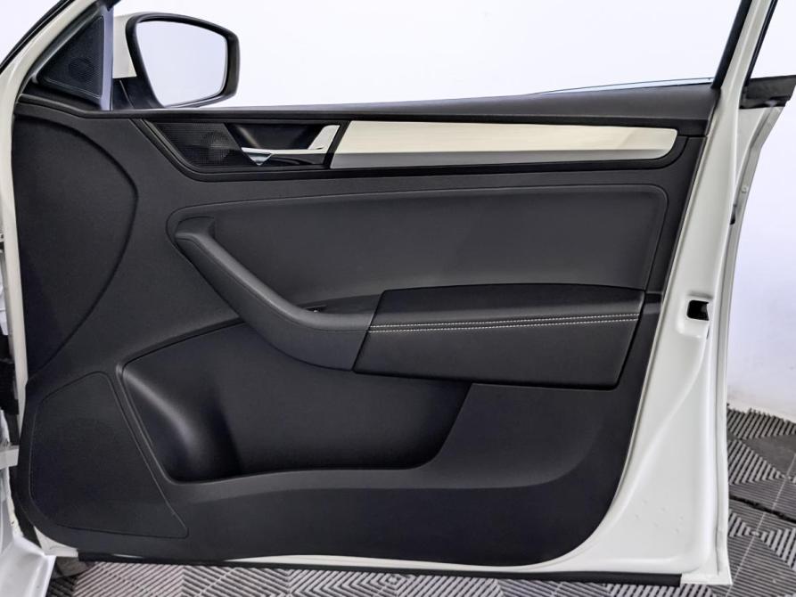 Skoda Rapid I Рестайлинг Москва  - изображение 25
