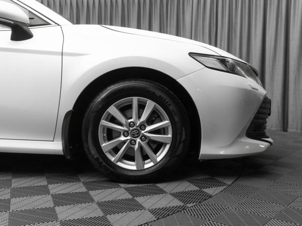 Toyota Camry VIII (XV70) с пробегом 2021 года, цена 2 060 000 рублей, 285184 км, седан, Автокод Объявления