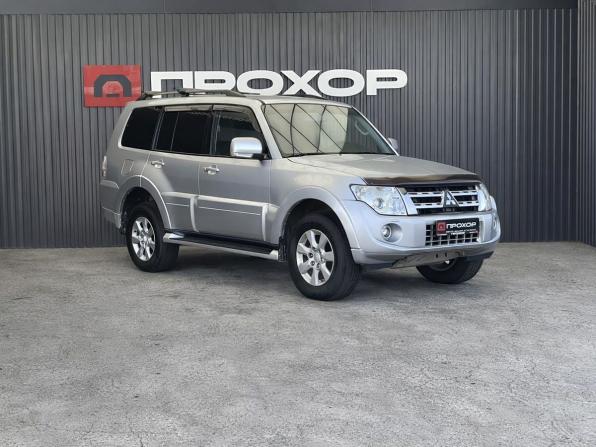 Mitsubishi Pajero IV Рестайлинг 1 с пробегом 2011 года, цена 1 697 000 рублей, 316487 км, внедорожник, Автокод Объявления