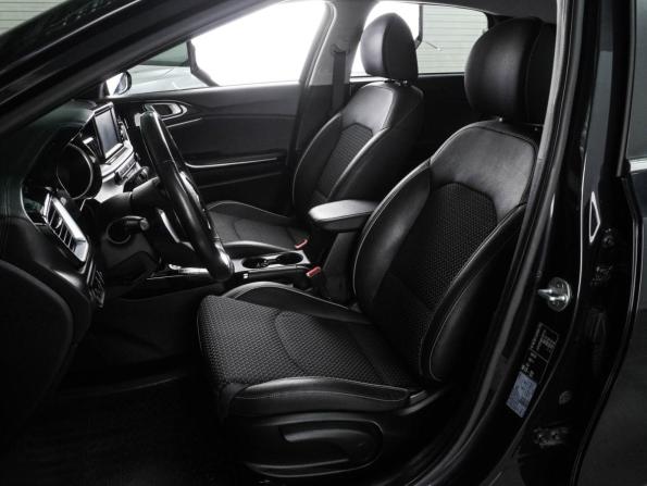 Kia Ceed III с пробегом 2019 года, цена 1 687 000 рублей, 110282 км, хэтчбек, Автокод Объявления