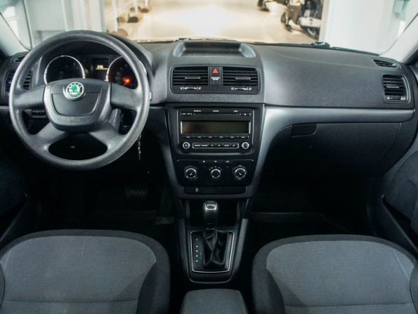 Skoda Yeti I с пробегом 2013 года, цена 975 000 рублей, 97000 км, внедорожник, Автокод Объявления